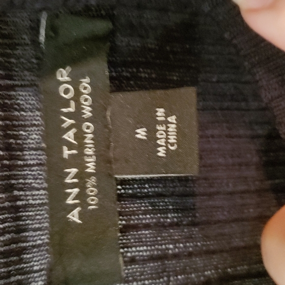 Ann Taylor Sweater - Picture 2 of 7